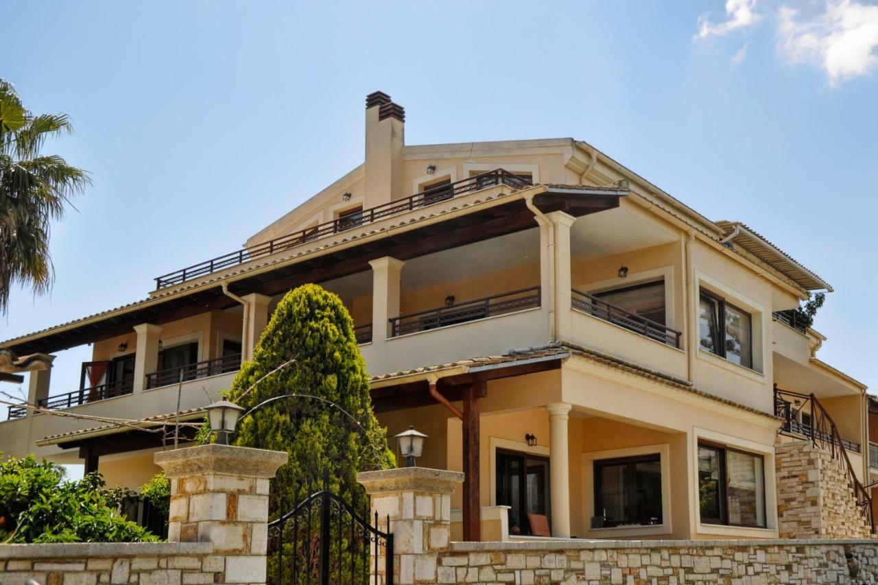 Venetian Shipyard Villa Гувия Екстериор снимка